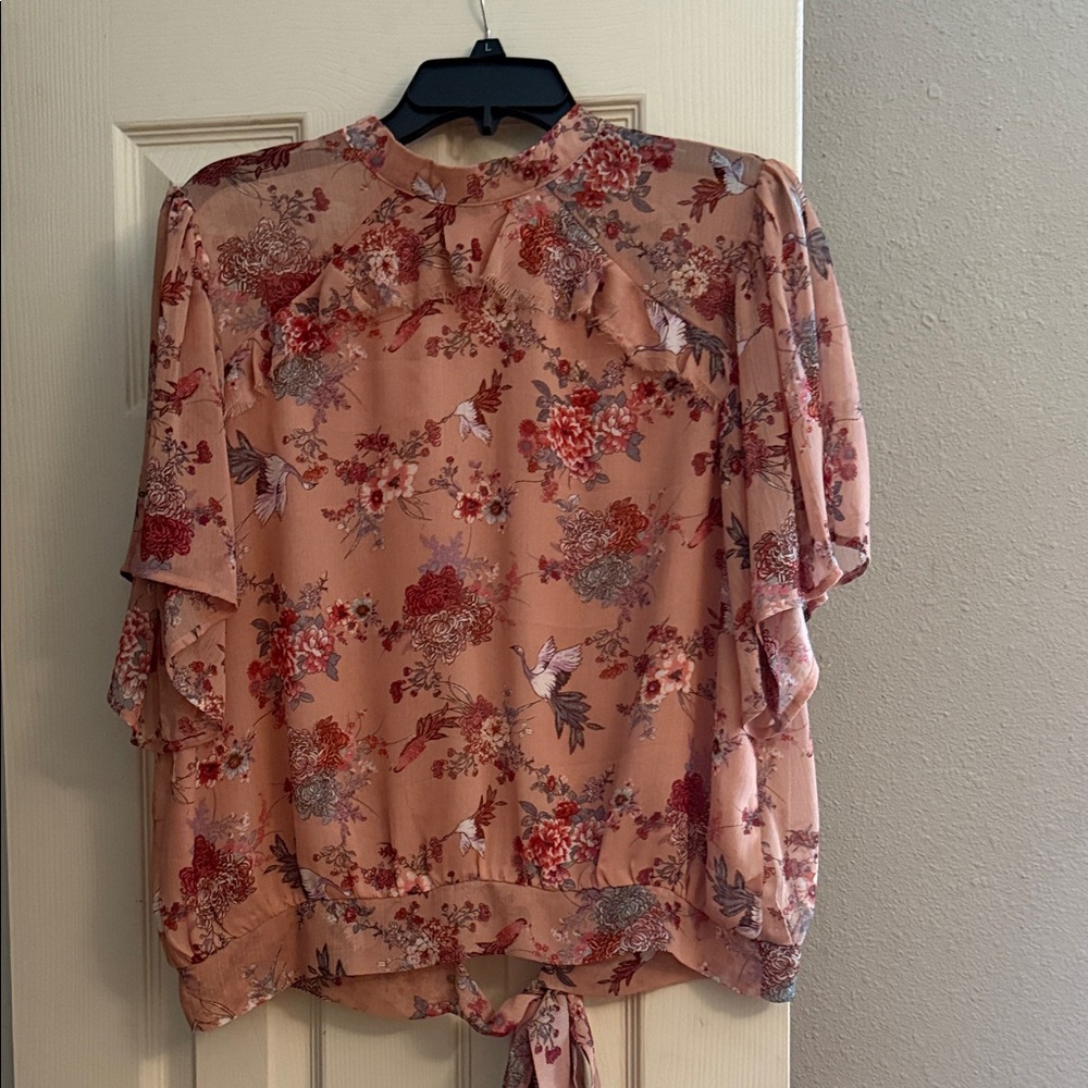 Gimmicks by BKE Floral Blouse in Pink and Red